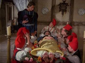 Snow White Hot Retro Porn Parody