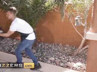 (LaSirena69) Is On A Mission To Bang As Many People As Possible (Kayley Gunner) With Her Bf Is A Fine Begin - Brazzers